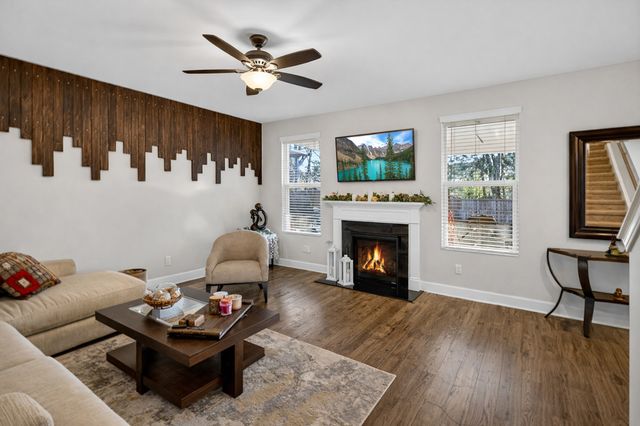 214 Campbell Cir, Mount Juliet, TN 37122