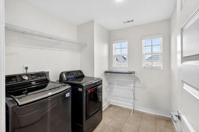 214 Campbell Cir, Mount Juliet, TN 37122