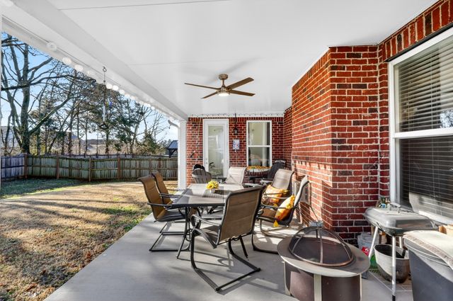 214 Campbell Cir, Mount Juliet, TN 37122