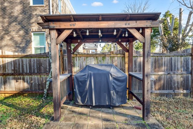 214 Campbell Cir, Mount Juliet, TN 37122