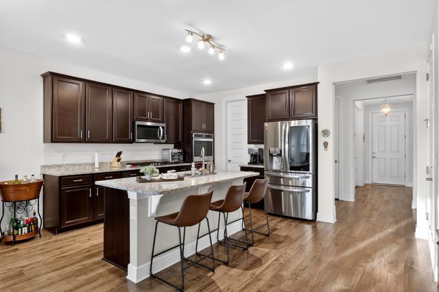 214 Campbell Cir, Mount Juliet, TN 37122