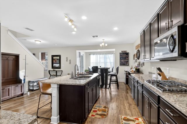 214 Campbell Cir, Mount Juliet, TN 37122