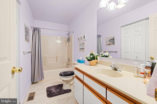1038 OCEAN PKWY, Ocean Pines, MD 21811