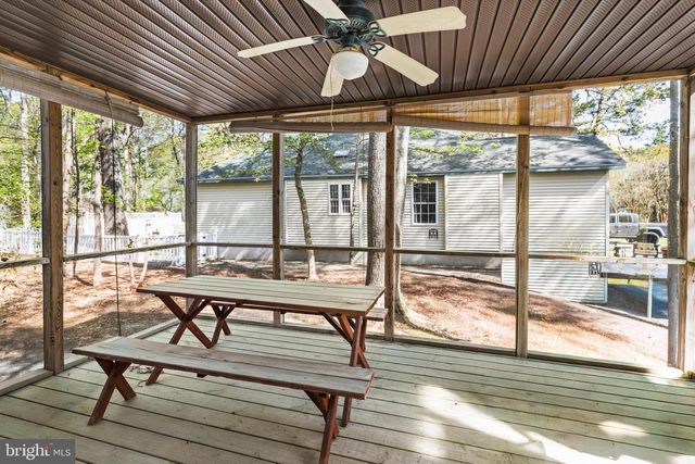 1038 OCEAN PKWY, Ocean Pines, MD 21811