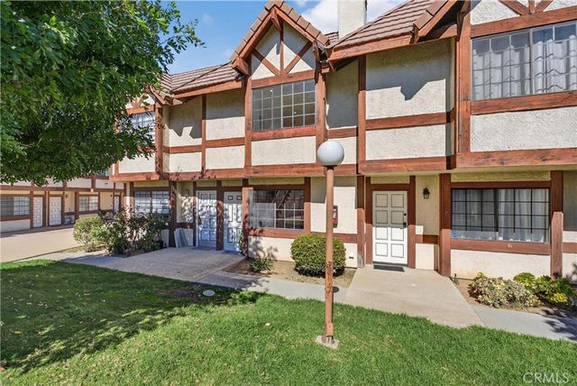 9325 Sunland Park Drive 2, Sun Valley, CA 91352