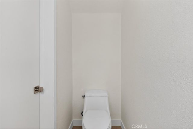 9325 Sunland Park Drive 2, Sun Valley, CA 91352