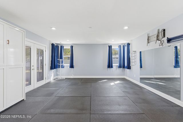 10758 EXECUTIVE Drive, Jacksonville, FL 32225