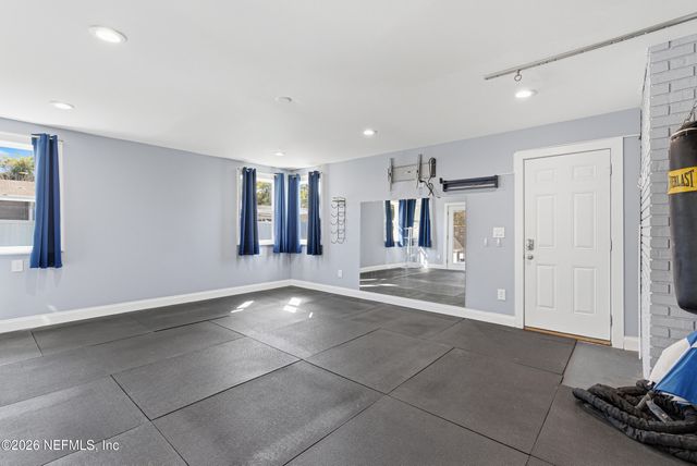 10758 EXECUTIVE Drive, Jacksonville, FL 32225