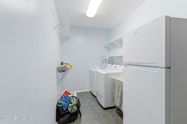 10758 EXECUTIVE Drive, Jacksonville, FL 32225