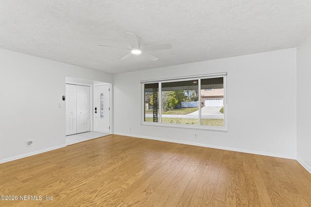 10758 EXECUTIVE Drive, Jacksonville, FL 32225