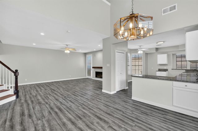 12929 Kingsbridge Lane, Houston, TX 77077
