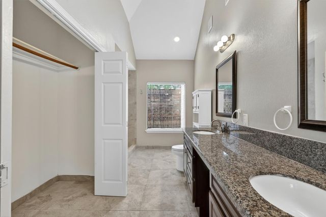 12929 Kingsbridge Lane, Houston, TX 77077
