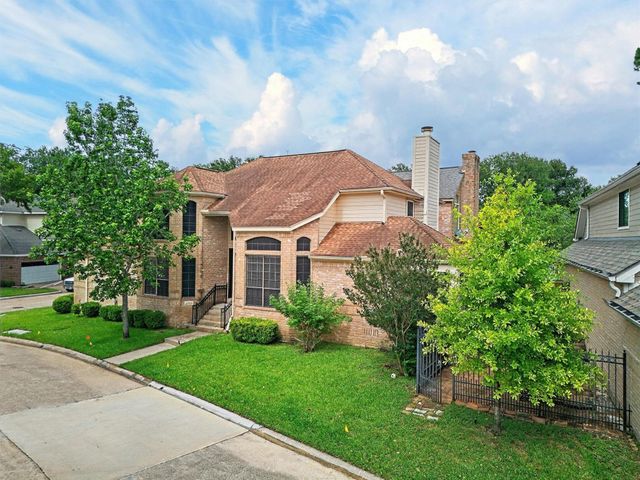 12929 Kingsbridge Lane, Houston, TX 77077