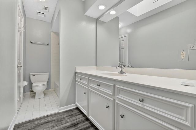 12929 Kingsbridge Lane, Houston, TX 77077
