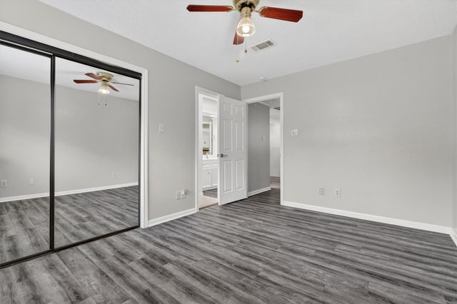 12929 Kingsbridge Lane, Houston, TX 77077