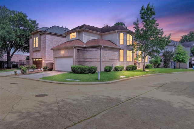 12929 Kingsbridge Lane, Houston, TX 77077