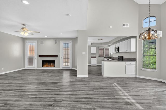 12929 Kingsbridge Lane, Houston, TX 77077