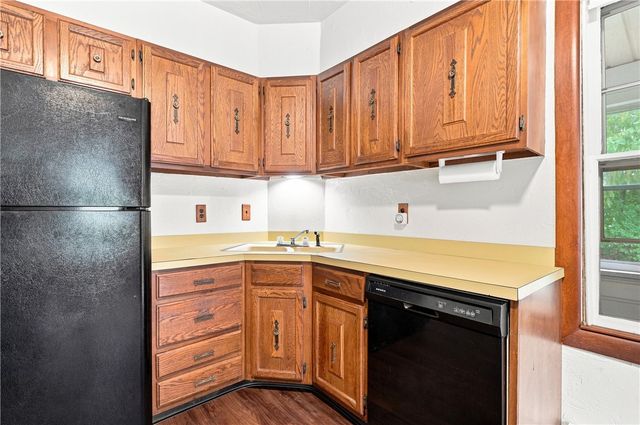 3 Whipple Avenue, Smithfield, RI 02917