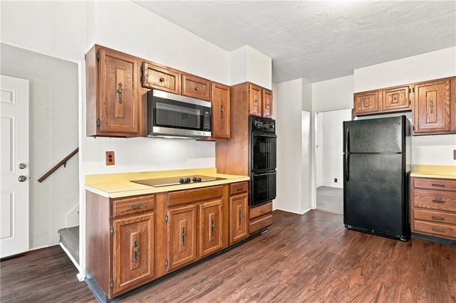 3 Whipple Avenue, Smithfield, RI 02917