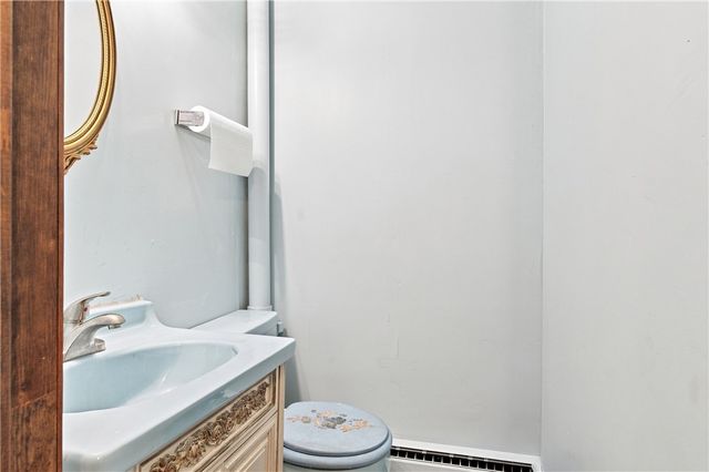 3 Whipple Avenue, Smithfield, RI 02917