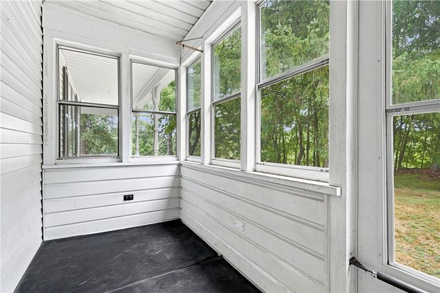 3 Whipple Avenue, Smithfield, RI 02917