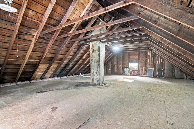 3 Whipple Avenue, Smithfield, RI 02917