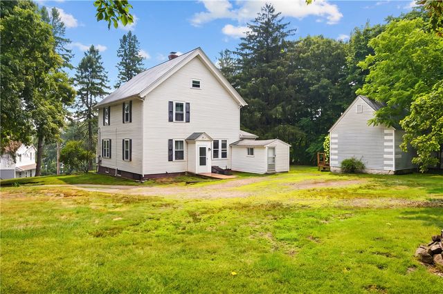 3 Whipple Avenue, Smithfield, RI 02917