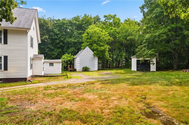 3 Whipple Avenue, Smithfield, RI 02917