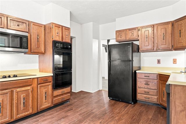 3 Whipple Avenue, Smithfield, RI 02917