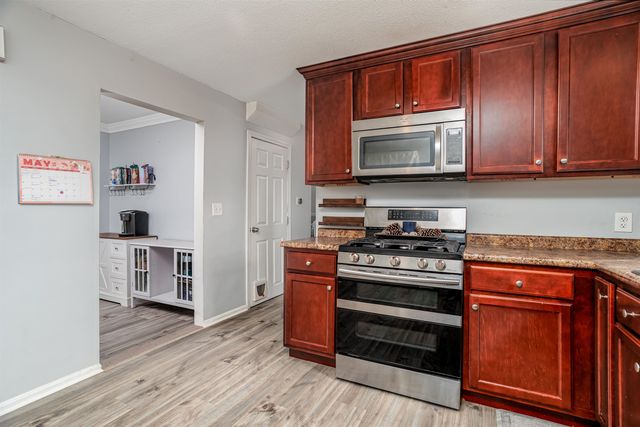 86 Manor Road, Concord, NH 03303