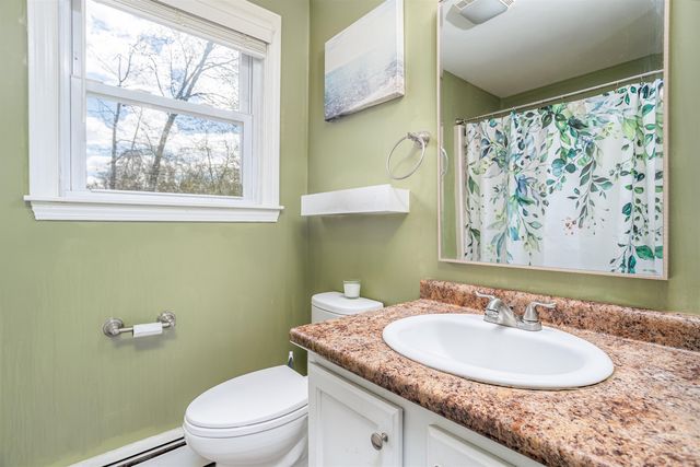86 Manor Road, Concord, NH 03303