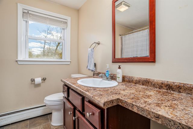 86 Manor Road, Concord, NH 03303