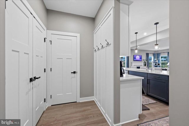 8150 PARKER PL, Fogelsville, PA 18051