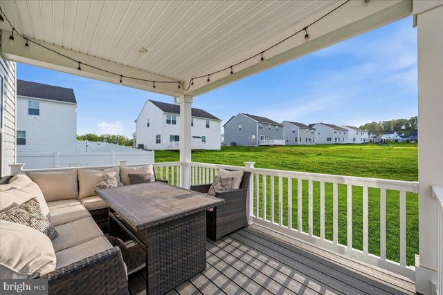 8150 PARKER PL, Fogelsville, PA 18051