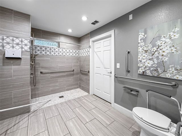 261 Oak Hill Drive, Trophy Club, TX 76262