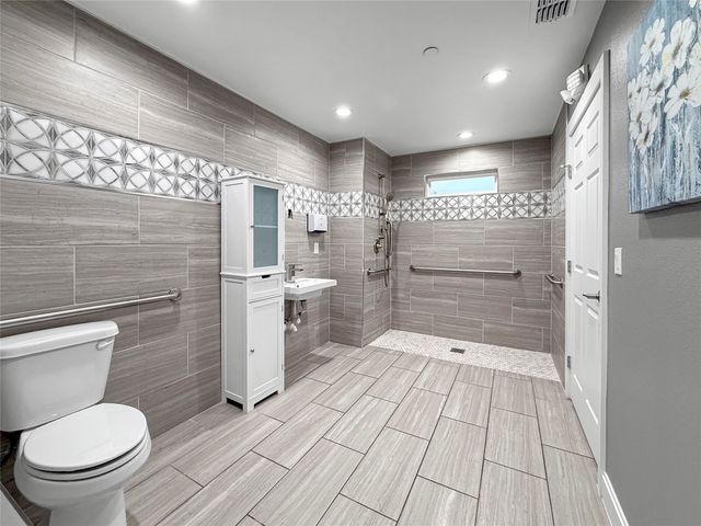 261 Oak Hill Drive, Trophy Club, TX 76262