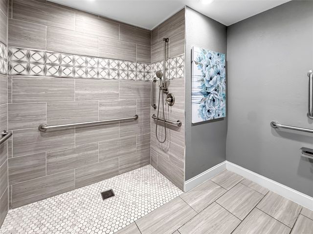 261 Oak Hill Drive, Trophy Club, TX 76262