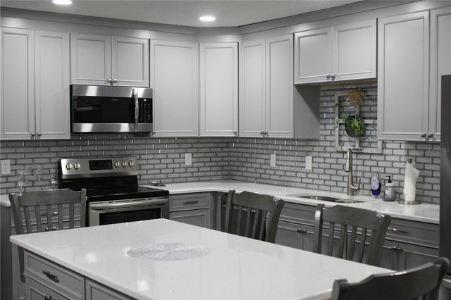 9587 SW 84TH TERRACE B, Ocala, FL 34481