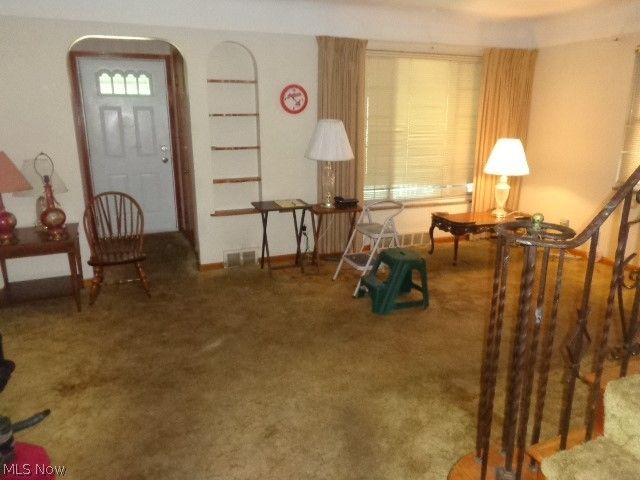6237 Chestnut Hills Drive, Parma, OH 44129