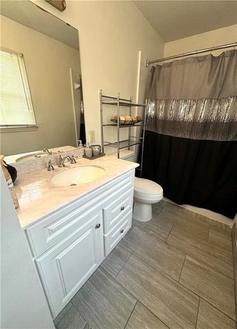 6263 Parkbrook Drive, Mobile, AL 36608