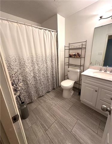 6263 Parkbrook Drive, Mobile, AL 36608