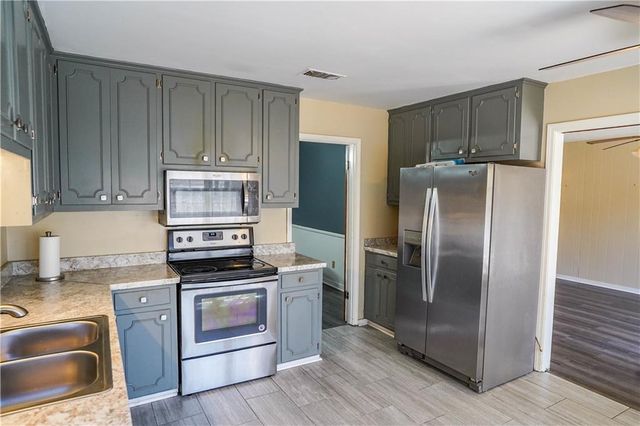 6263 Parkbrook Drive, Mobile, AL 36608