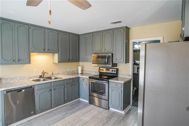 6263 Parkbrook Drive, Mobile, AL 36608