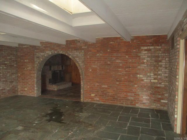 13 Wolfe Drive, Mcgehee, AR 71654