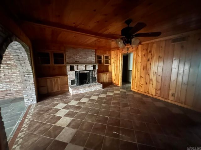 13 Wolfe Drive, Mcgehee, AR 71654