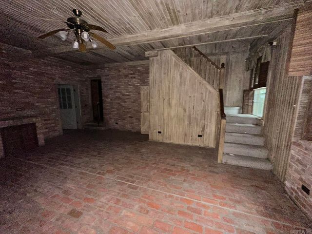 13 Wolfe Drive, Mcgehee, AR 71654