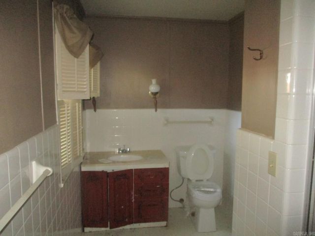 13 Wolfe Drive, Mcgehee, AR 71654