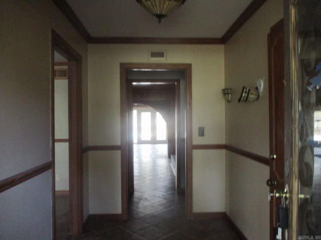 13 Wolfe Drive, Mcgehee, AR 71654