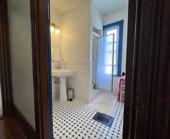 104 Hancock -, Somerville, MA 02144