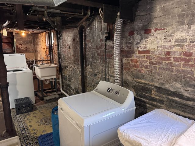 104 Hancock -, Somerville, MA 02144